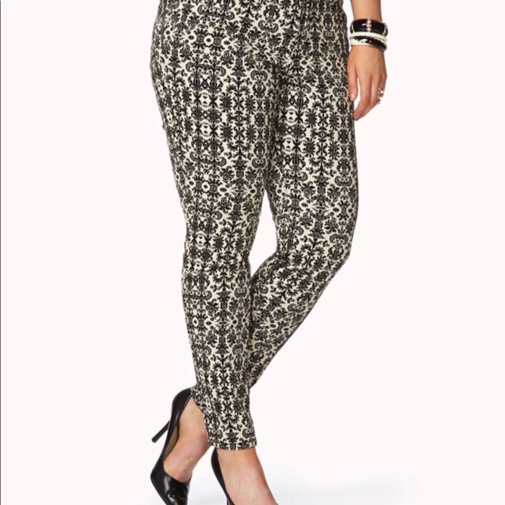 Forever 21 plus  strech jeans high rise